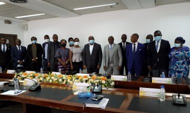 CI-Modernisation de l’Administration : Orange démarche Roger Adom