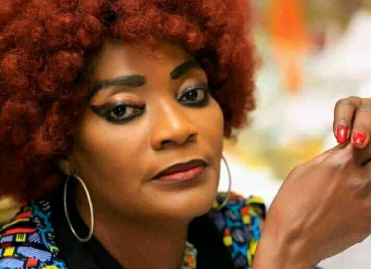 Côte d’Ivoire-Noël : « Le message de bonheur » de la chanteuse Monique Seka aux Hommes
