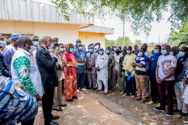 CI-Accident à Ferké :  Achi exprime la compassion de Ouattara aux familles des victimes