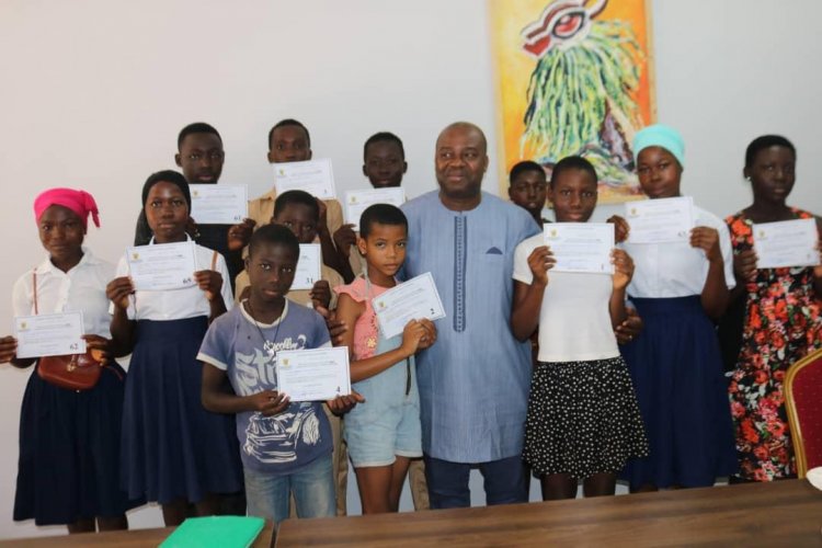 CI-Daoukro : le député Olivier Akoto  offre des vacances utiles aux élèves