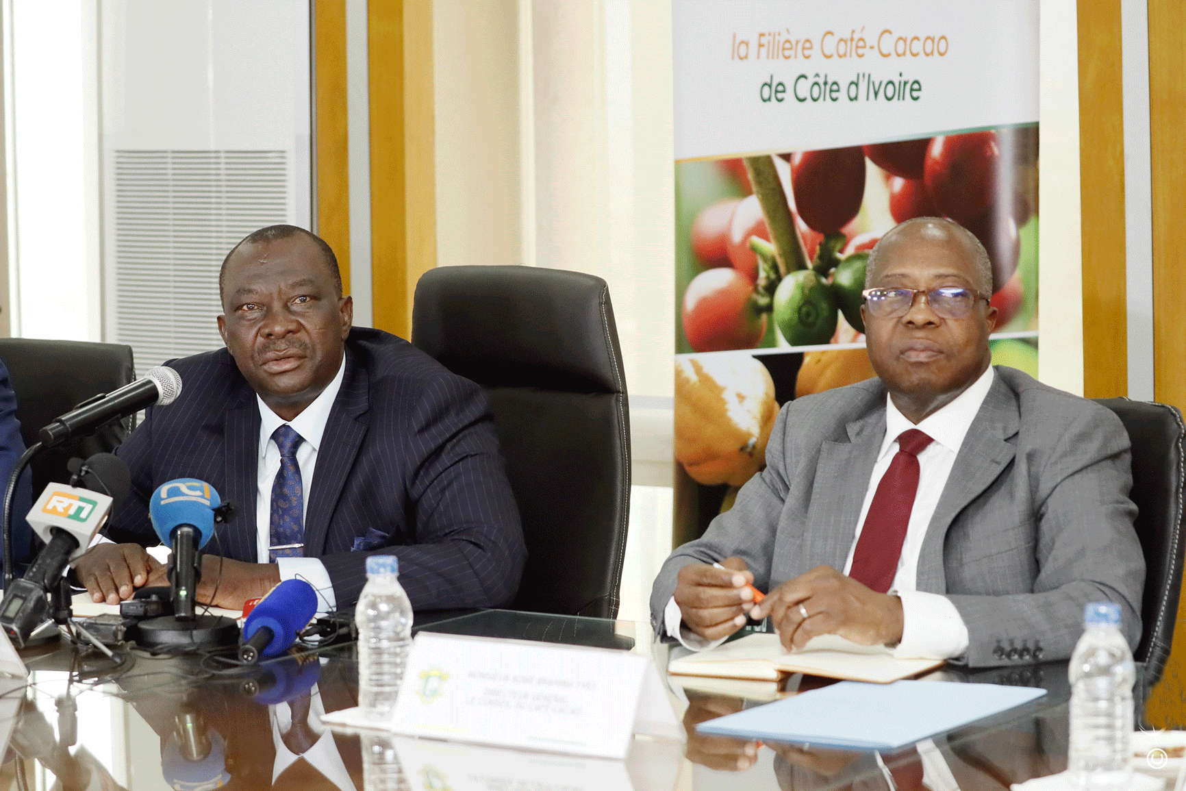 Côte d'Ivoire (Campagne cacaoyère 22-23) : « 144 milliards F consentis par Ouattara pour obtenir les 900 F/Kg» (K. Adjoumani, ministre)
