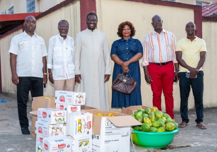 Côte d’Ivoire (Carême)/Riviera 2 : la Paroisse Sainte-Famille reçoit des vivres