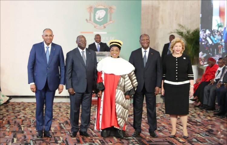 Côte d’Ivoire (Conseil constitutionnel) / Chantal Camara prête serment devant Ouattara