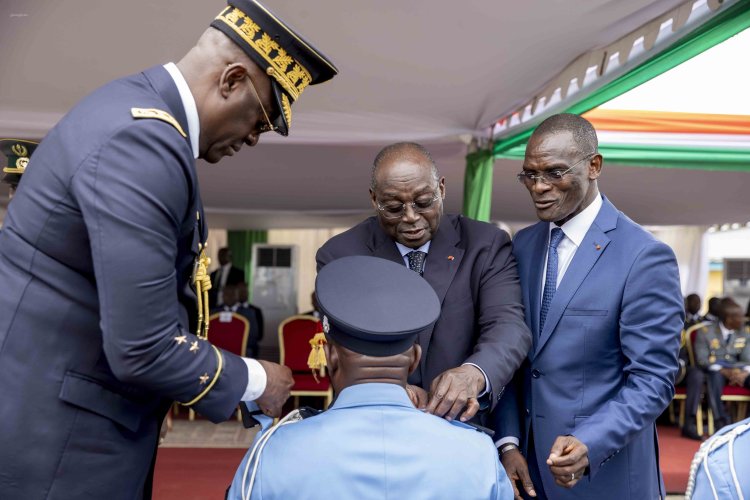 Côte d’Ivoire (Police) / « Votre uniforme vous engage à être au service des populations » (Tiémoko Koné, parrain des nouveaux officiers)