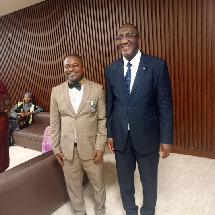 Côte d’Ivoire (Commerce et industrie) / L'État honore Yves Aka (Pdt de la FAC-CI)