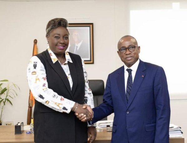Côte d’Ivoire (Alphabétisation numérique des jeunes) / La Fondation Endeavour signe un partenariat avec le gouvernement